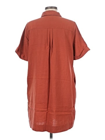 Old Navy Short Sleeve Button-Down Shirt (view 2)