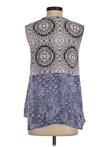 En Creme Sleeveless Blouse (view 2)