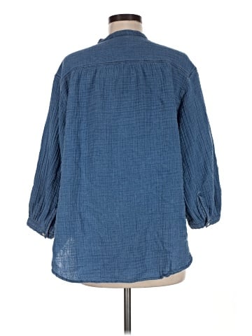 Gap 3/4 Sleeve Button-Down Shirt (view 2)