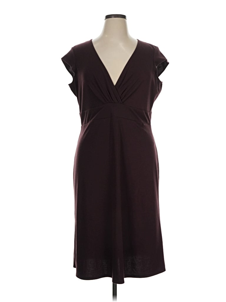 Pre-owned Rei Cocktail Dress In Burgundy