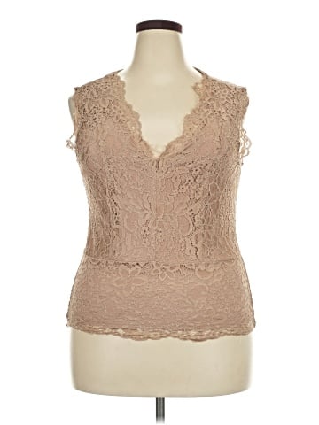 Daytrip Sleeveless Blouse (view 1)
