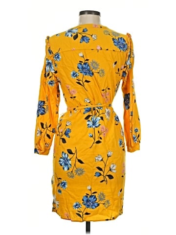 Old Navy Casual Dress (view 2)
