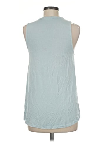 American Eagle Outfitters Sleeveless T-Shirt (view 2)