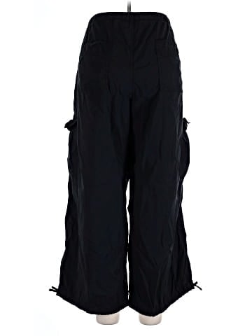 American Eagle Outfitters Cargo Pants (view 2)