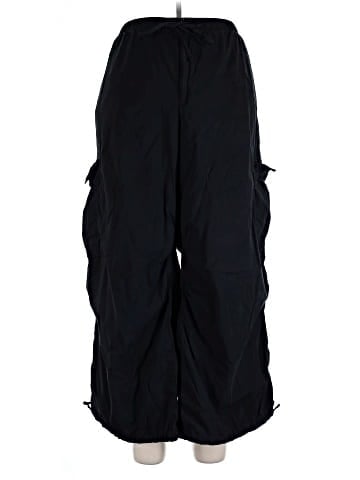 American Eagle Outfitters Cargo Pants (view 1)
