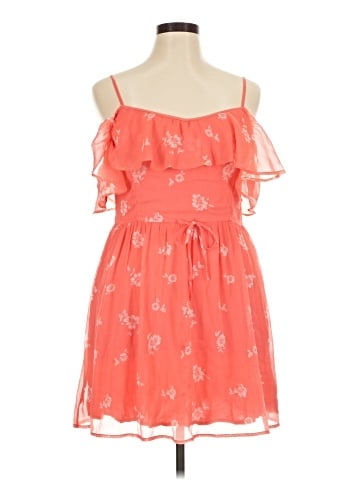Abercrombie & Fitch Sleeveless Top (view 1)
