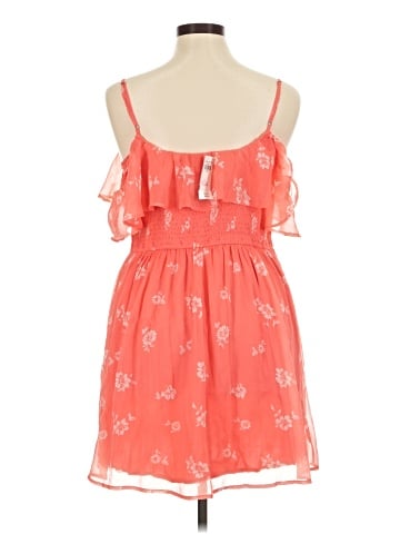 Abercrombie & Fitch Sleeveless Top (view 2)