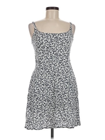 Old Navy Casual Dress (view 1)