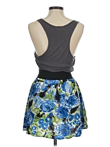 Belle Du Jour Casual Dress (view 2)