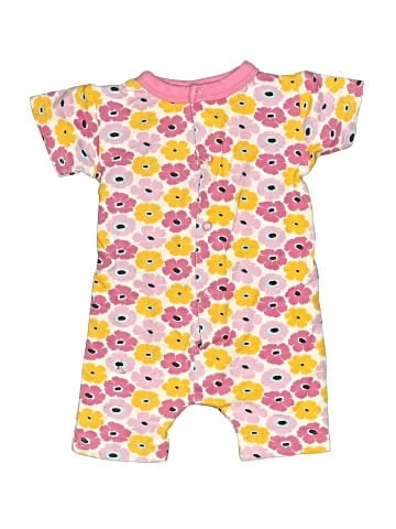 Sweet Peanut Short Sleeve Outfit (view 1)