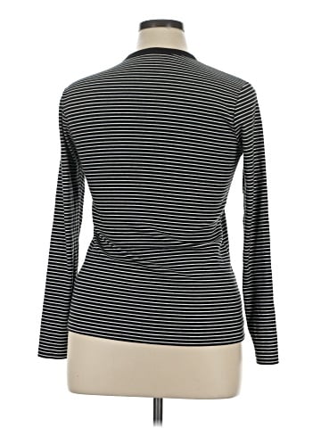 Uniqlo Turtleneck Sweater (view 2)