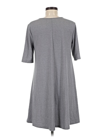 Old Navy Casual Dress (view 2)