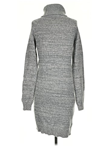 Hem & Thread Turtleneck Sweater (view 2)