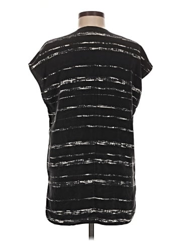 Vince. Short Sleeve Silk Top (view 2)