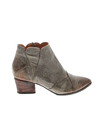 L'Artiste Ankle Boots (view 1)