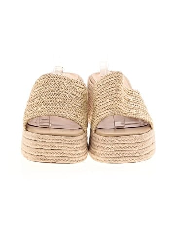 Unbranded Wedges (view 2)