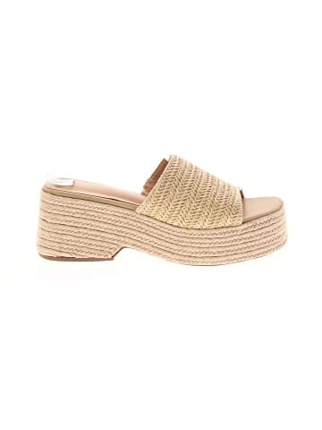Unbranded Wedges (view 1)