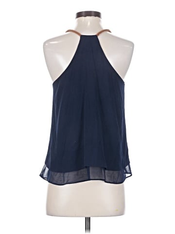 Sweet Wanderer Sleeveless Blouse (view 2)