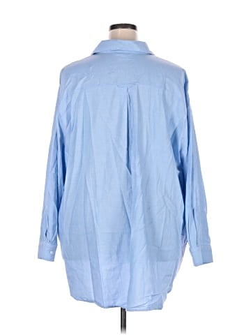 Old Navy Long Sleeve Button-Down Shirt (view 2)