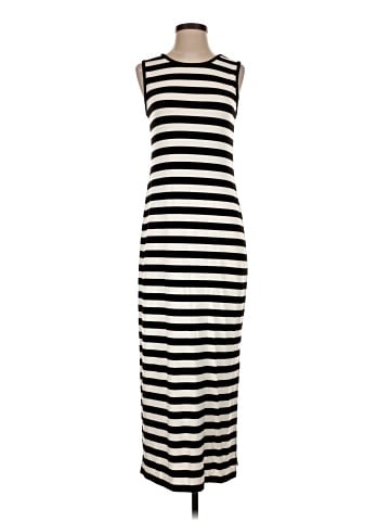 Xhilaration Casual Dress (view 1)