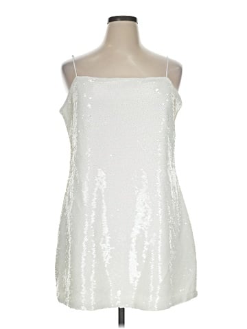 Abercrombie & Fitch Cocktail Dress (view 1)