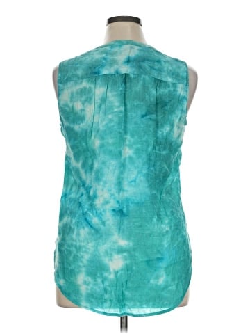 St. John's Bay Sleeveless Blouse (view 2)
