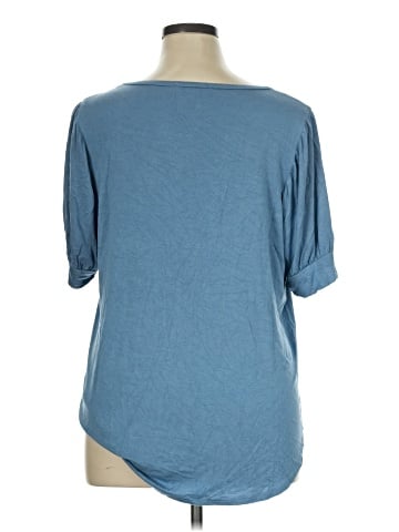 Karen Kane Short Sleeve T-Shirt (view 2)