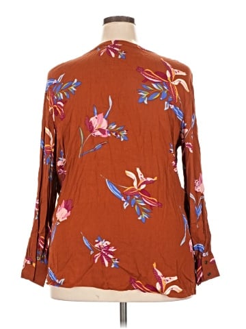 a.n.a. A New Approach 3/4 Sleeve Blouse (view 2)