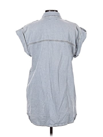 Steve Madden Short Sleeve Button-Down Shirt (view 2)