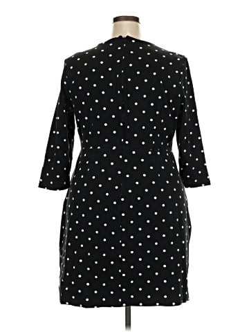 Old Navy Casual Dress (view 2)