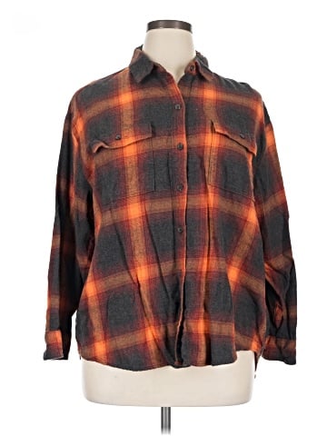 Old Navy Long Sleeve Button-Down Shirt (view 1)