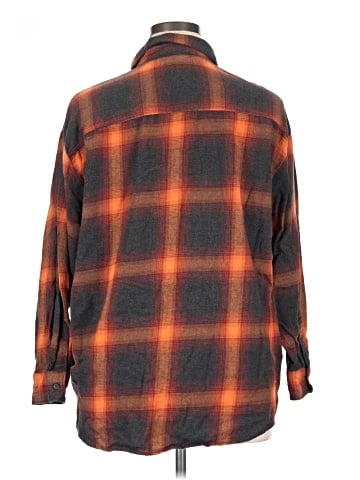 Old Navy Long Sleeve Button-Down Shirt (view 2)