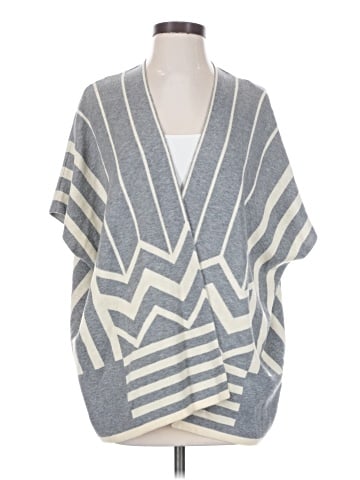 La Fee Verte Poncho (view 1)