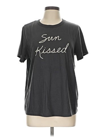 Old Navy Short Sleeve T-Shirt (view 1)