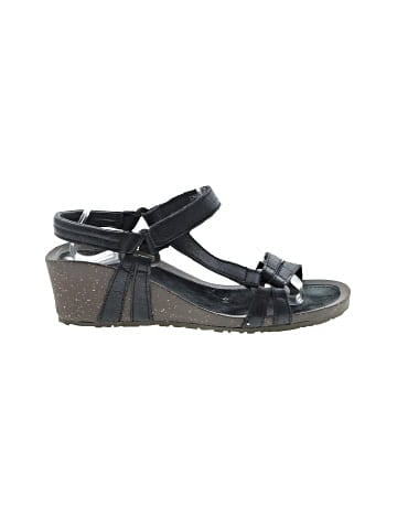 Teva Wedges (view 1)
