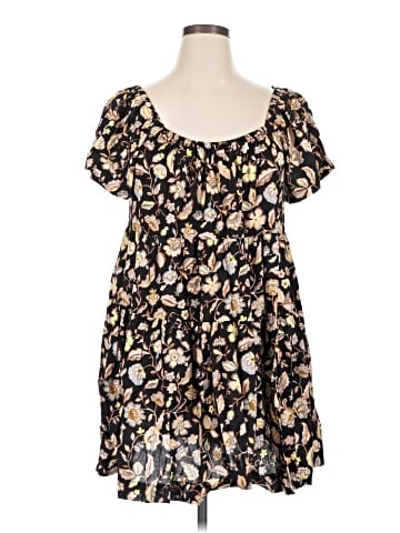 Old Navy Casual Dress (view 1)