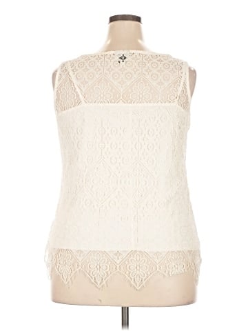 Echo Sleeveless Blouse (view 2)