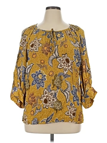Karen Kane 3/4 Sleeve Blouse (view 1)