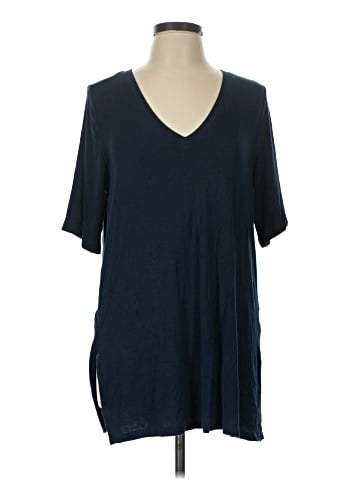 Torrid Short Sleeve T-Shirt (view 1)