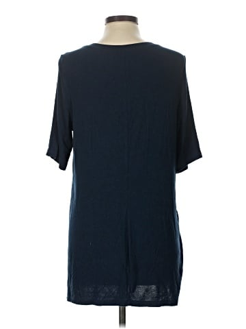 Torrid Short Sleeve T-Shirt (view 2)