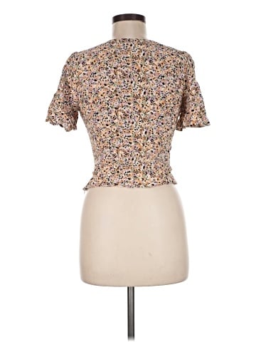 ASTR The Label Short Sleeve Blouse (view 2)