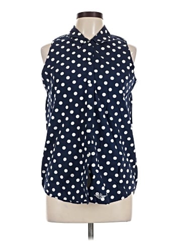 Dockers Sleeveless Button-Down Shirt (view 1)