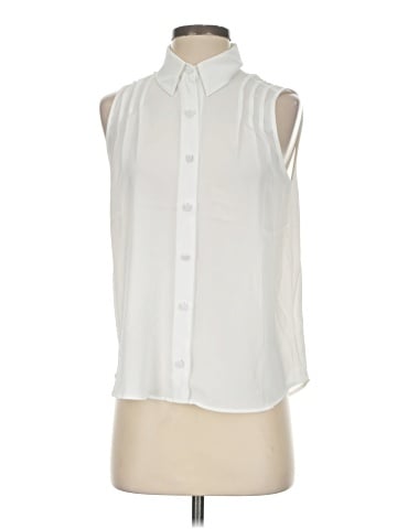 CAbi Sleeveless Button-Down Shirt (view 1)