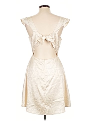 Le Lis Cocktail Dress (view 2)