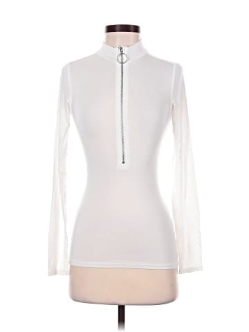 Venus Long Sleeve T-Shirt (view 1)