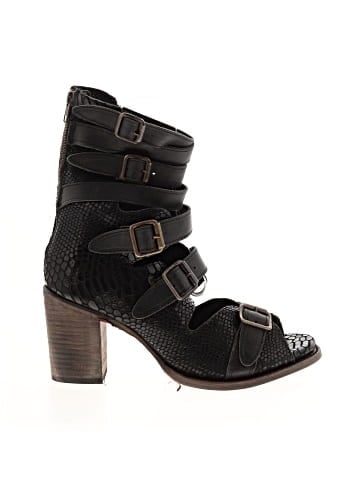 Freebird Heels (view 1)