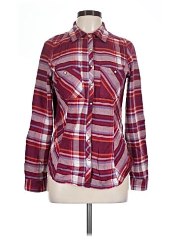 Maurices Long Sleeve Button-Down Shirt (view 1)