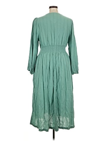 Old Navy Casual Dress (view 2)