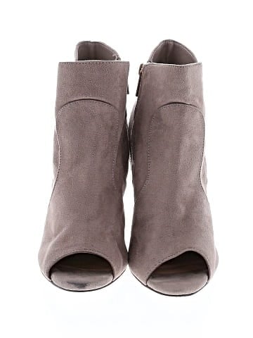 Bella Vita Ankle Boots (view 2)