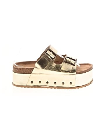 Bamboo Sandals (view 1)